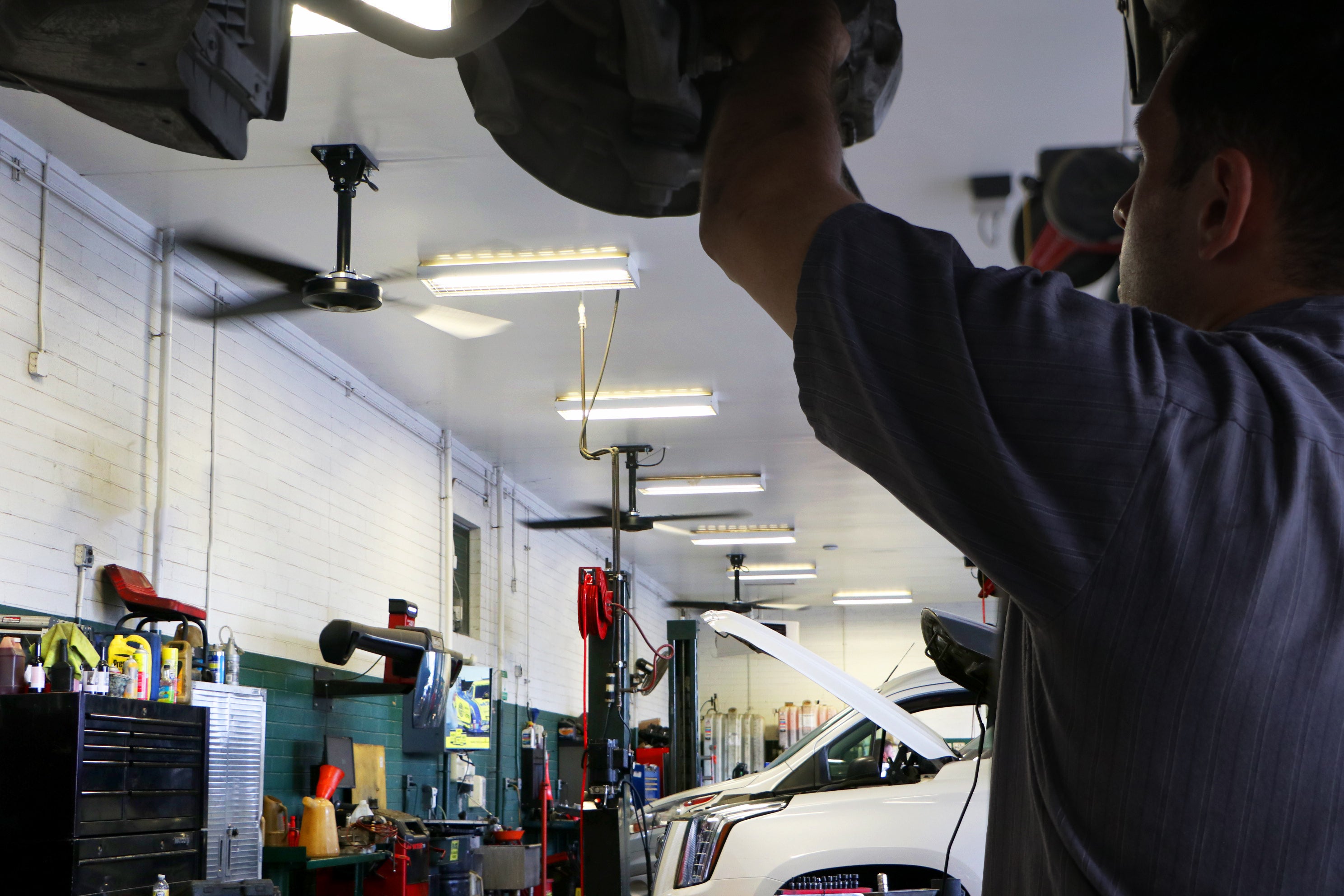 How Industrial Fans Benefit Auto Shops Hunter Industrial